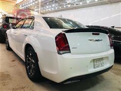 كرايسلر 300